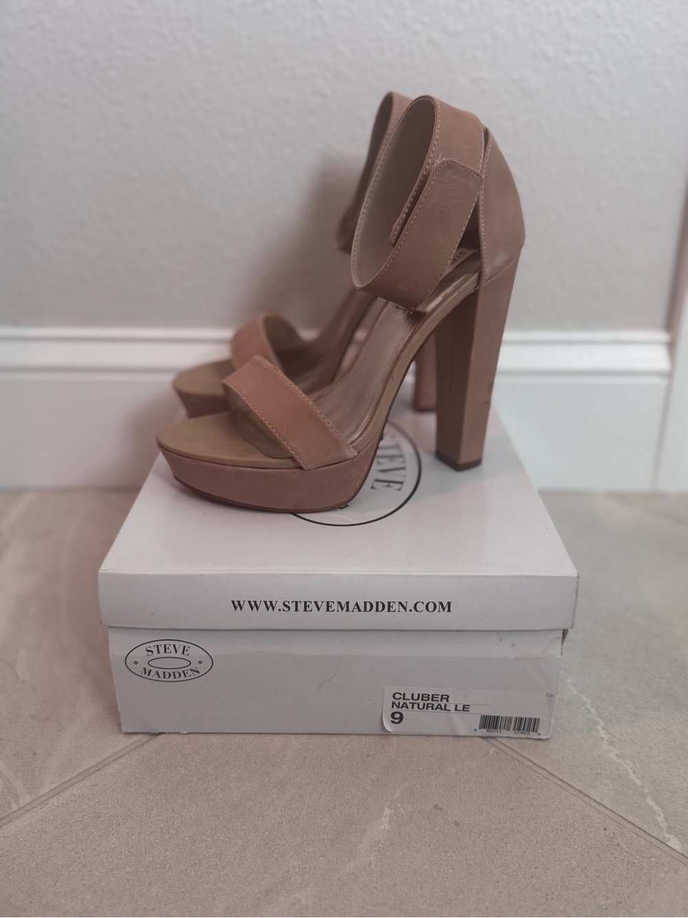 Steve Madden Nude Heels